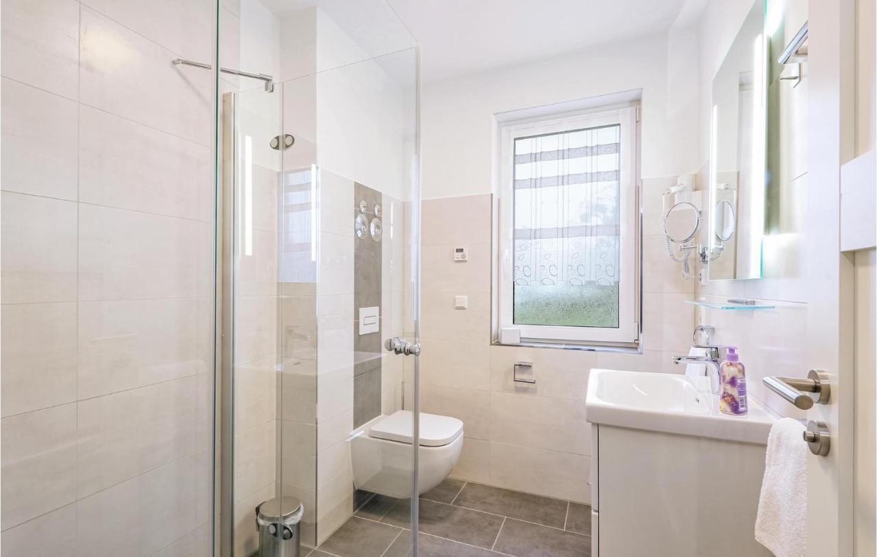 Lovely Apartment In Rechlin With Kitchen Szoba fotó